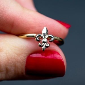 Fleur de lis ring 14K gold, thin ring 6 US, dainty stack ring, basic casual ring